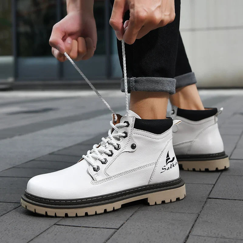 Elegantes botas de piel