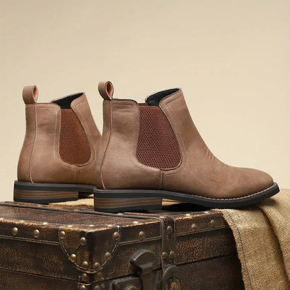 Elegantes botas de piel para hombre
