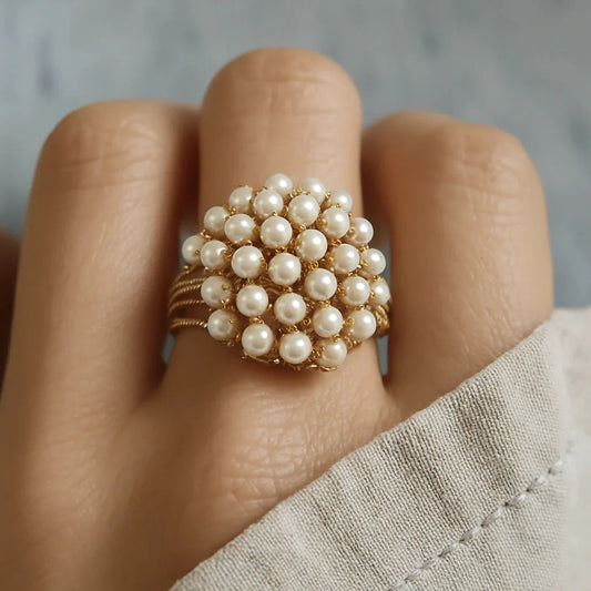 Yarimar | Anillo Con Perlas Incrustadas Elegante