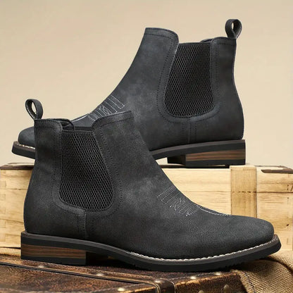 Elegantes botas de piel para hombre