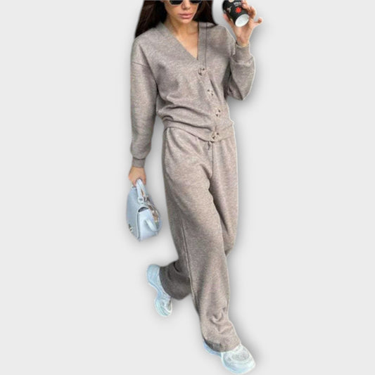 Chantal – Conjunto de Cárdigan y Pantalones