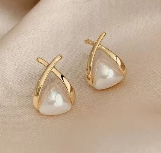 Yarisa | Aretes Elegantes