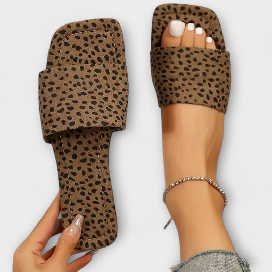 Mocasines planos con estampado de leopardo