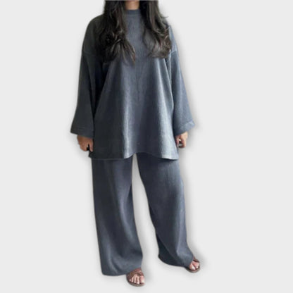 Ingrid - Conjunto en Talla Grande - Estilo Acanalado